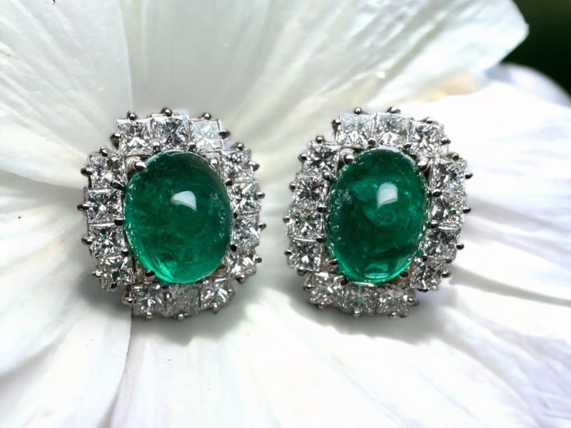 Colombian emeralds earrings